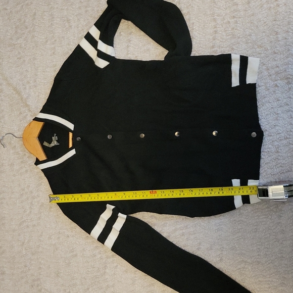 MONO B~ Cardigan with Snap Buttons, Black with White Strip Details, S - Picture 5 of 7